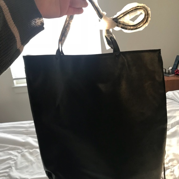 VS Tote Bag - Picture 2 of 4